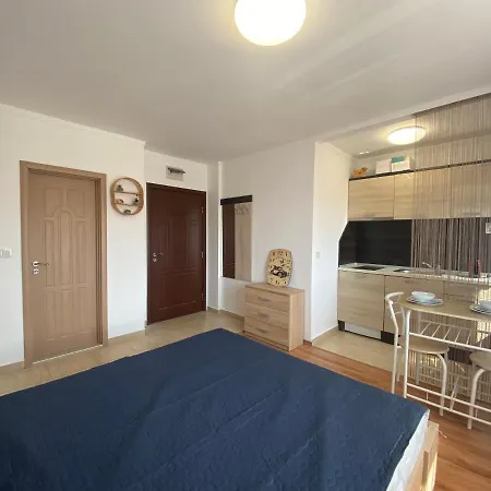 아파트 Summer Breeze 110 Cozi *