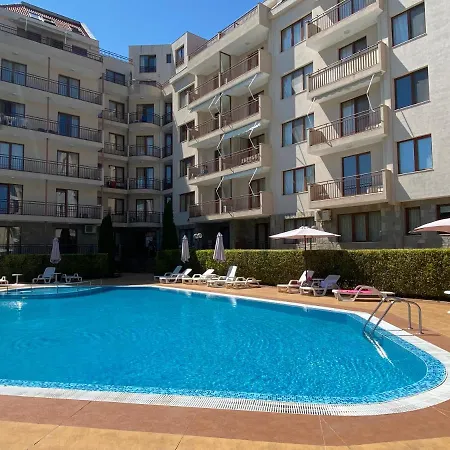 Апартамент Summer Breeze 110 Cozi