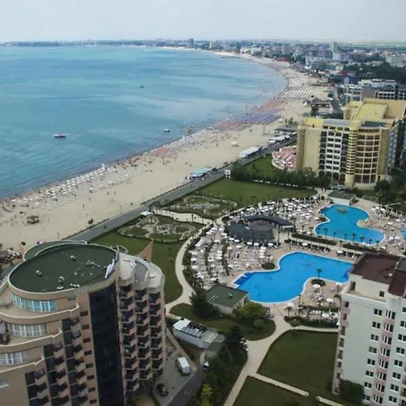 Апартамент Summer Breeze 110 Cozi Слънчев бряг