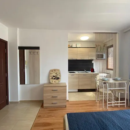 Summer Breeze 110 Cozi 公寓