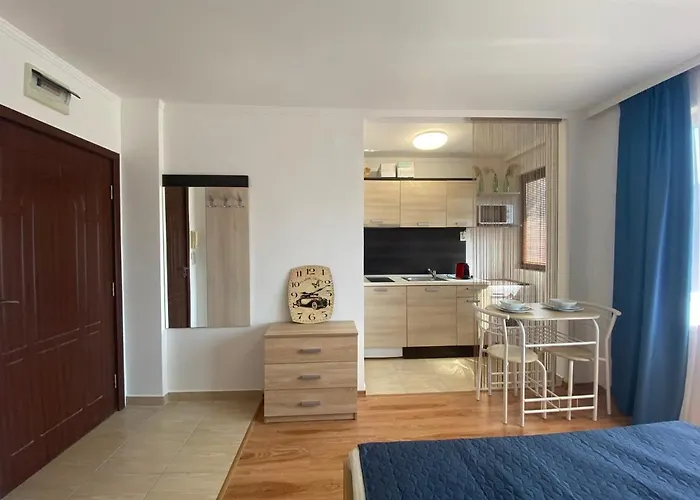 Summer Breeze 110 Cozi Apartament