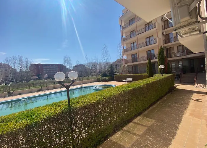 Summer Breeze 110 Cozi Apartament